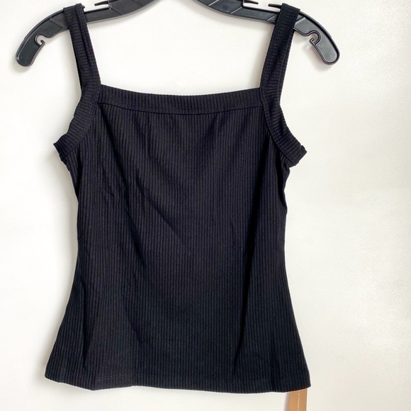[NWT] Reformation Rochelle Rib Top 🌟NEW🌟 - Picture 3 of 12